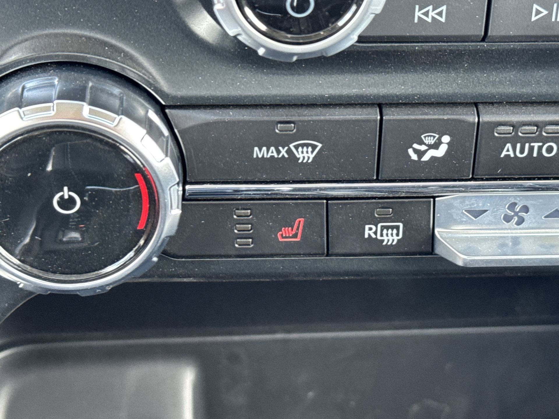 Used 2025 Ford F150 Lightning XLT image 54