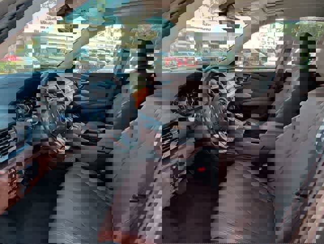 Used 2024 Acura RDX SH-AWD w/ Technology Package image 2