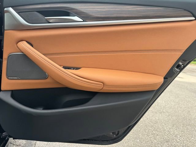 Certified 2023 BMW 540i xDrive w/ Executive Package image 31