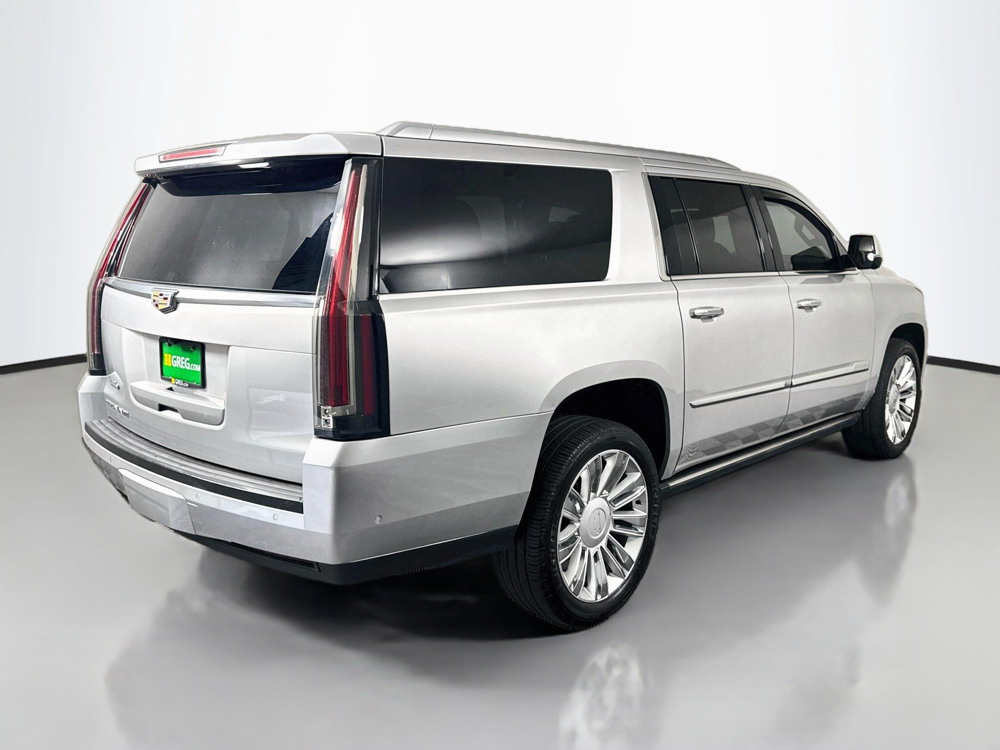 Used 2020 Cadillac Escalade ESV Platinum AWD/4WD image 10
