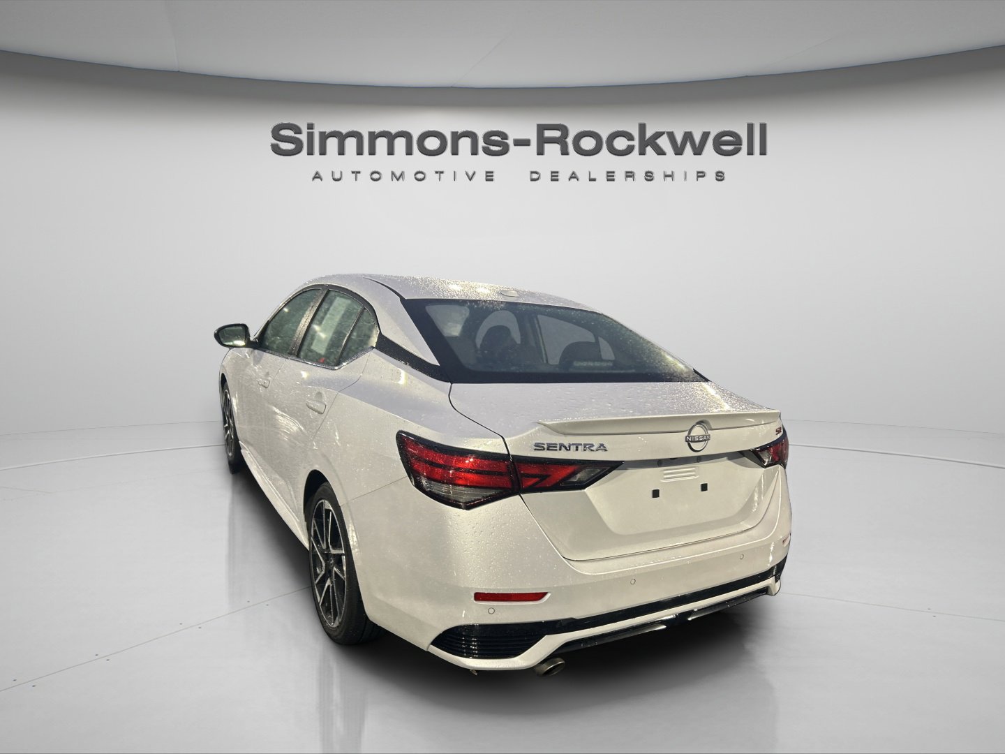 Used 2025 Nissan Sentra SR w/ SR Premium Package image 11