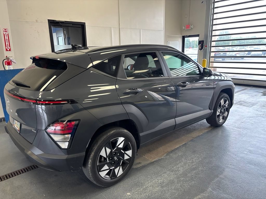 Used 2024 Hyundai Kona SEL AWD/4WD image 7