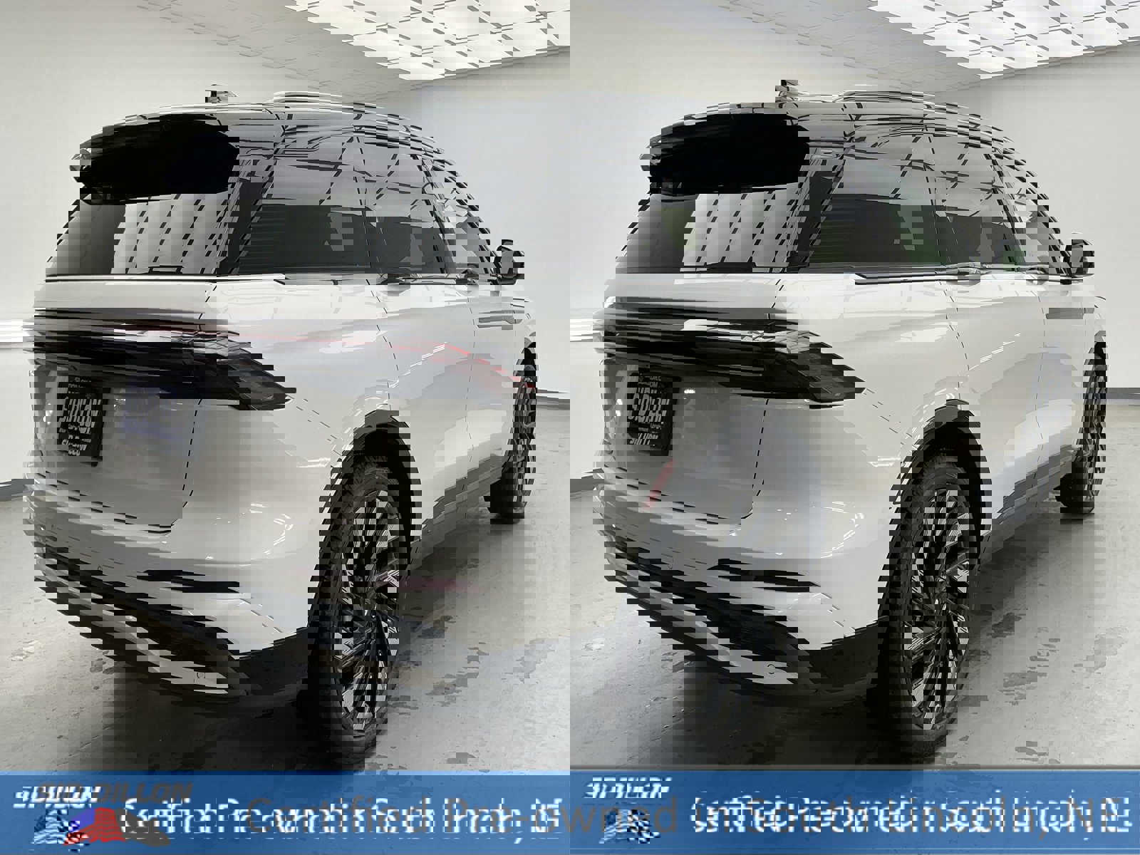 Used 2025 Lincoln Nautilus Reserve w/ Jet Appearance Package image 4