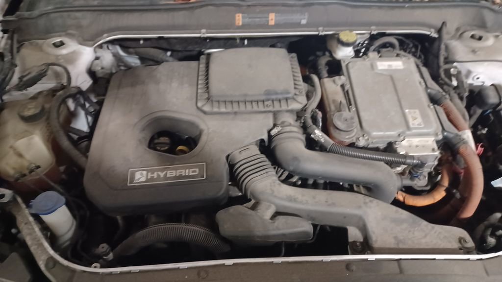 Used 2019 Ford Fusion Titanium image 9