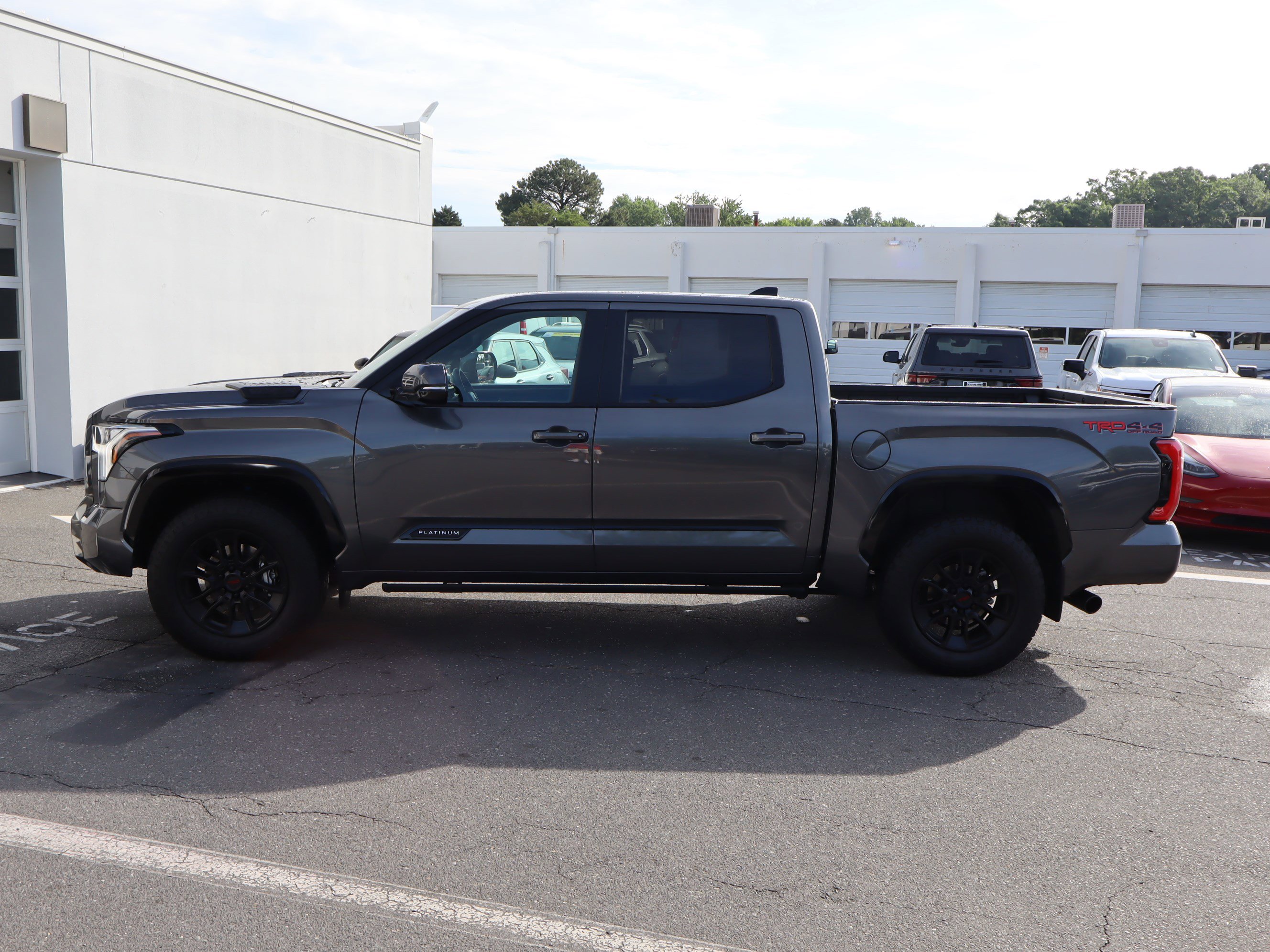Used 2024 Toyota Tundra Platinum w/ TRD Off-Road Package AWD/4WD image 7