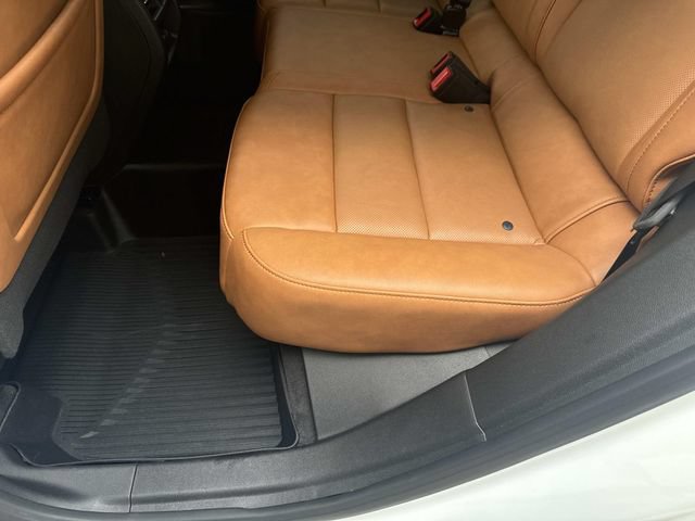 Certified 2024 Cadillac XT4 Premium Luxury AWD/4WD image 58