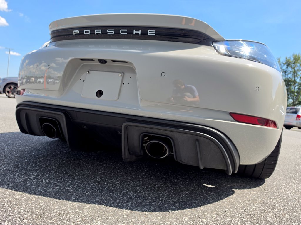 Used 2021 Porsche 718 Boxster Spyder RWD image 17