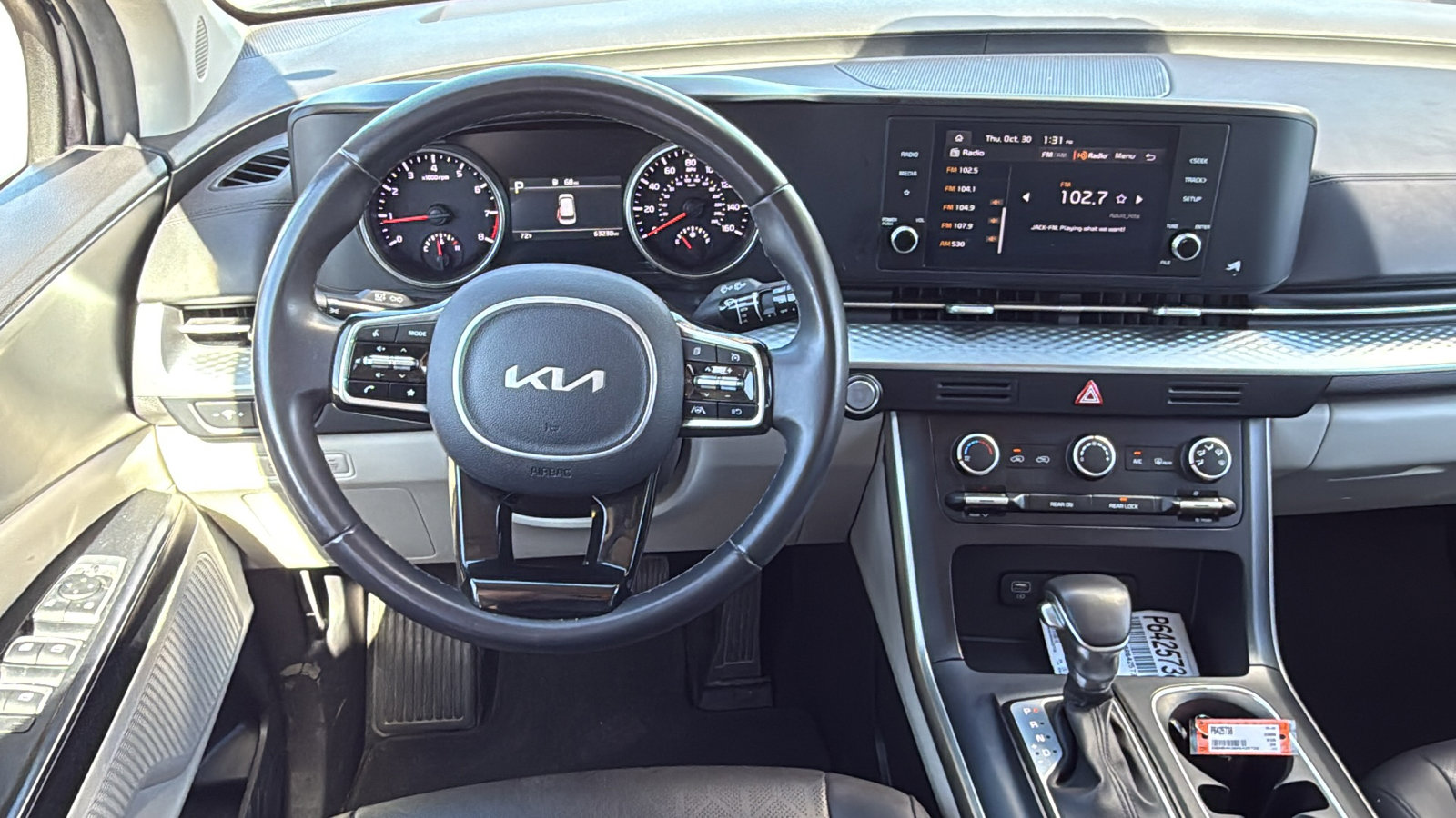 Used 2024 Kia Carnival LX image 19