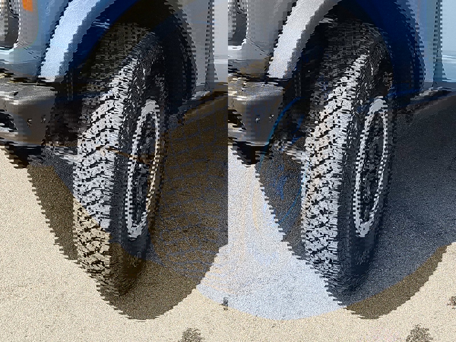 Used 2023 Ford Bronco Black Diamond w/ Sasquatch Package image 33