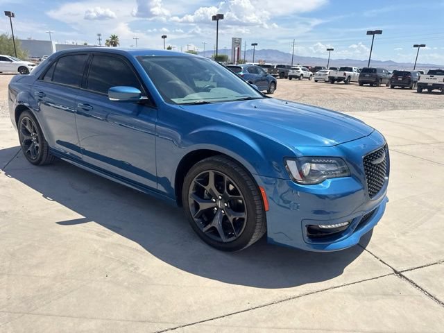 Certified 2021 Chrysler 300 Touring L RWD image 5
