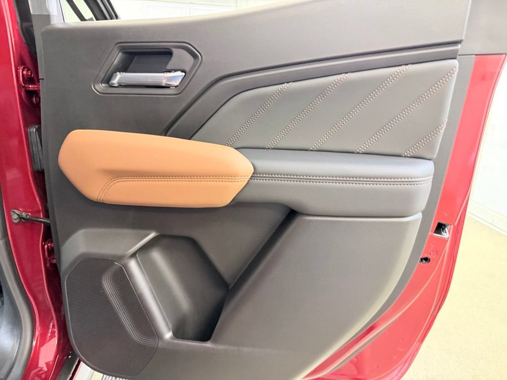New 2026 GMC Canyon AT4 w/ Technology Plus Package AWD/4WD image 32