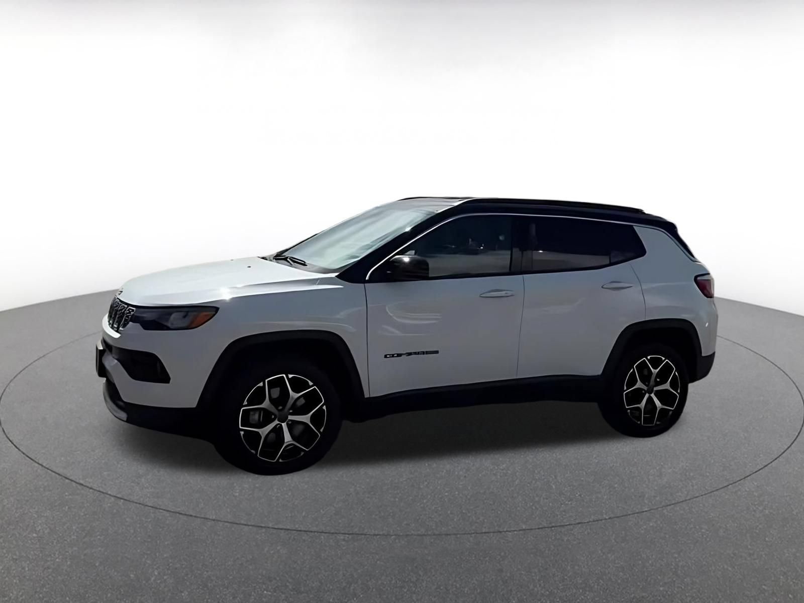 Used 2025 Jeep Compass Limited AWD/4WD image 8