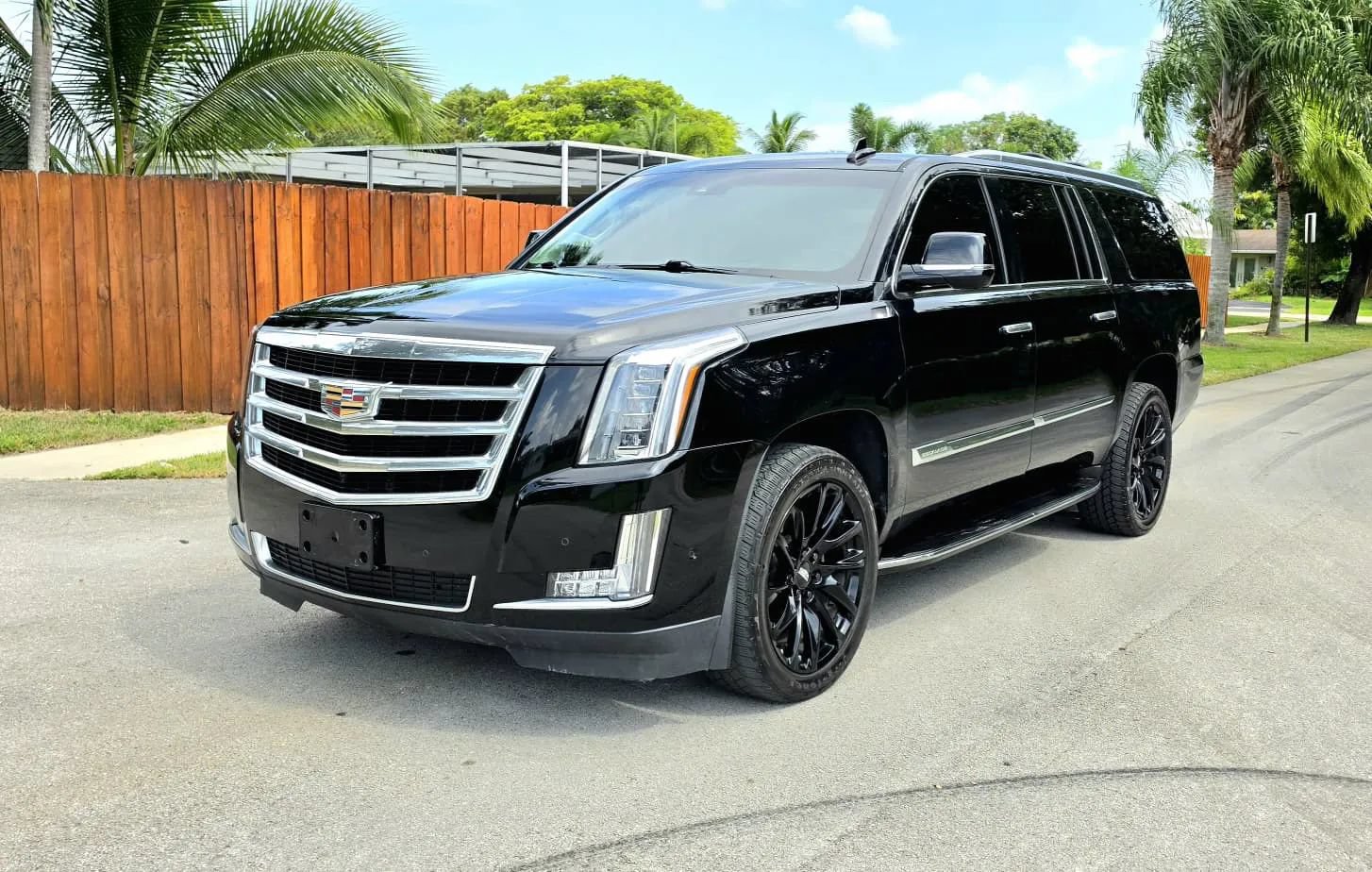 Used 2017 Cadillac Escalade ESV Luxury