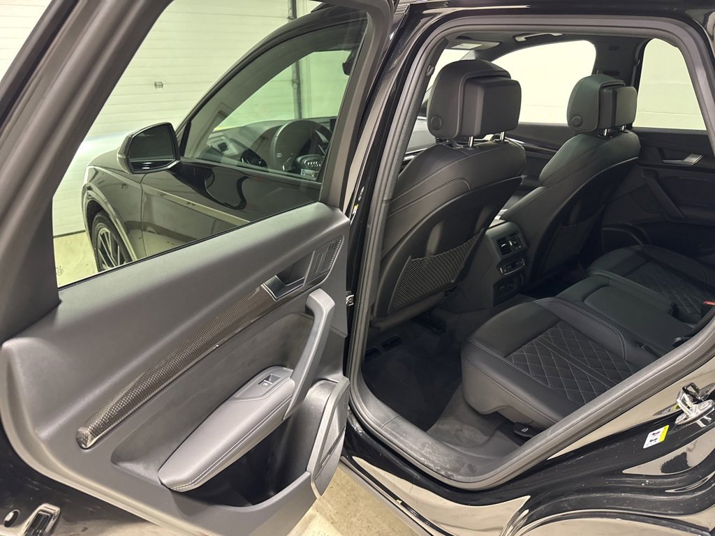 Used 2024 Audi SQ5 Prestige image 35