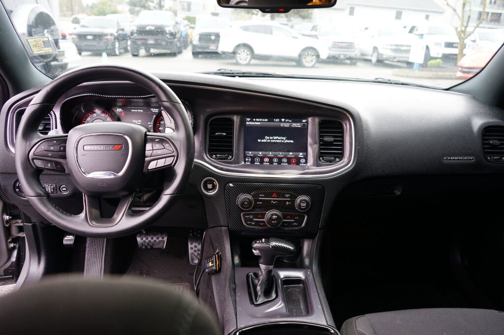 Used 2018 Dodge Charger R/T w/ Blacktop Package image 14