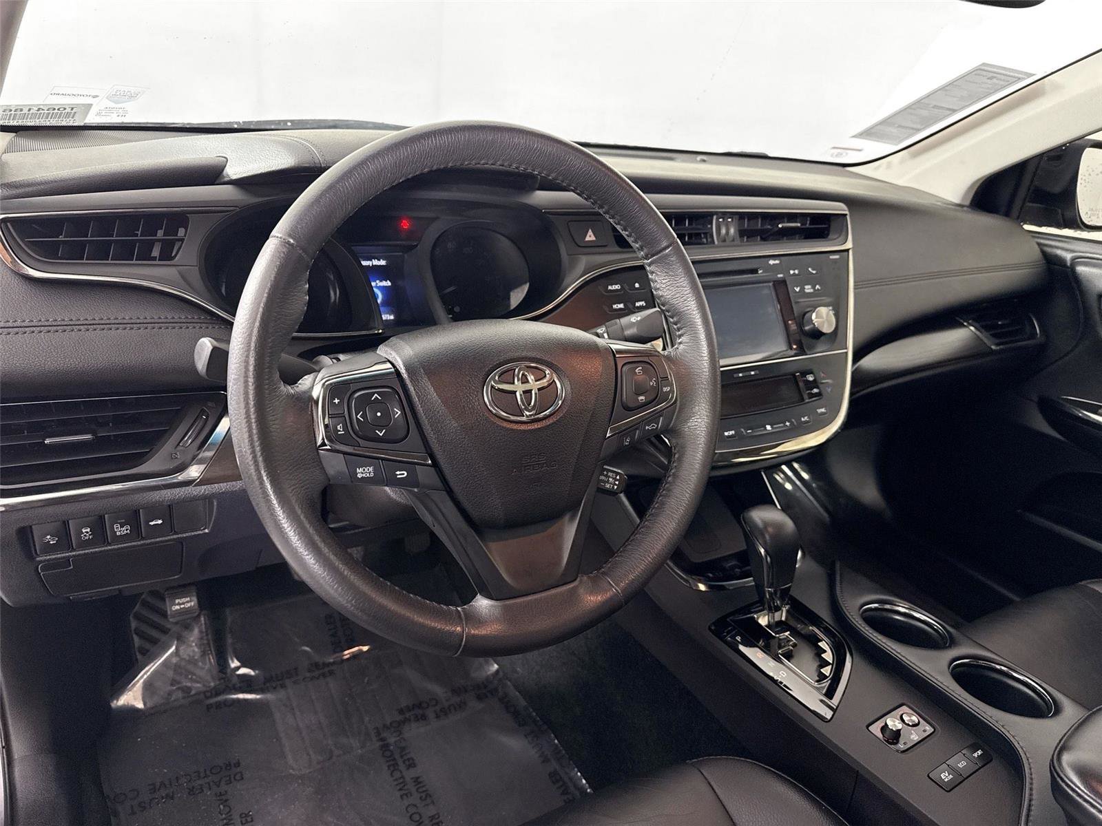 Used 2018 Toyota Avalon XLE Premium image 13