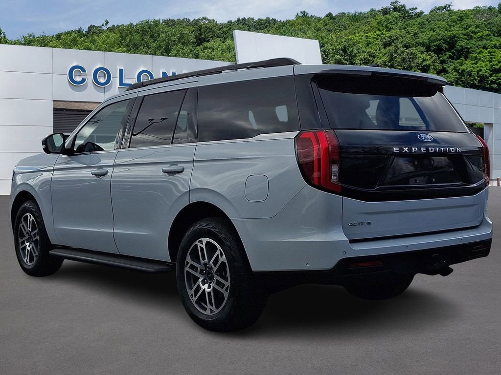 Certified 2025 Ford Expedition Active image 4