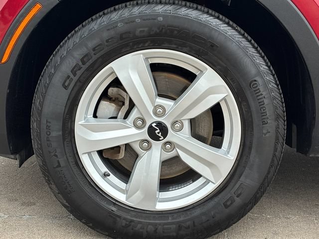Used 2023 Kia Sorento LX FWD image 29