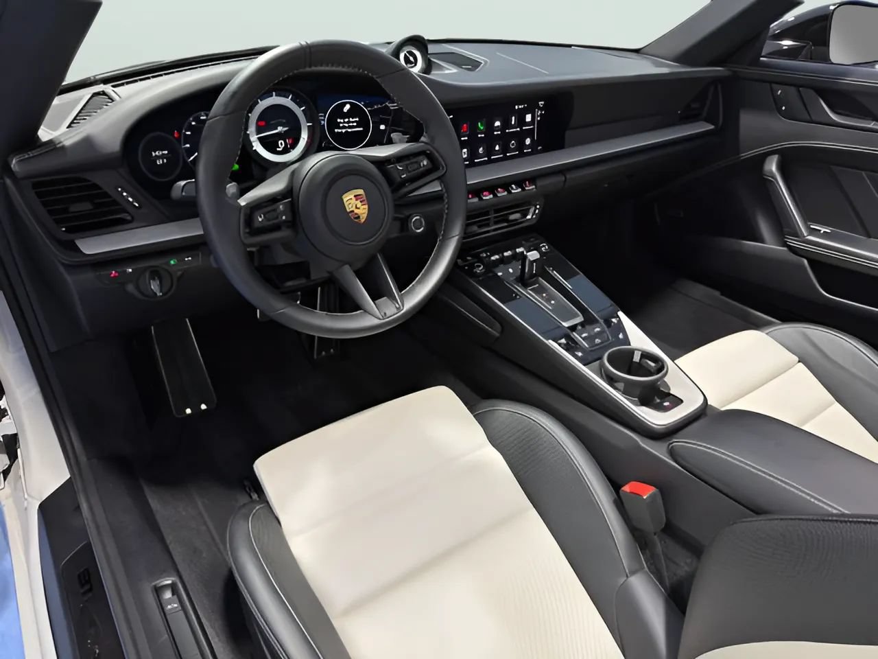 Used 2022 Porsche 911 Carrera 4 GTS AWD/4WD image 29