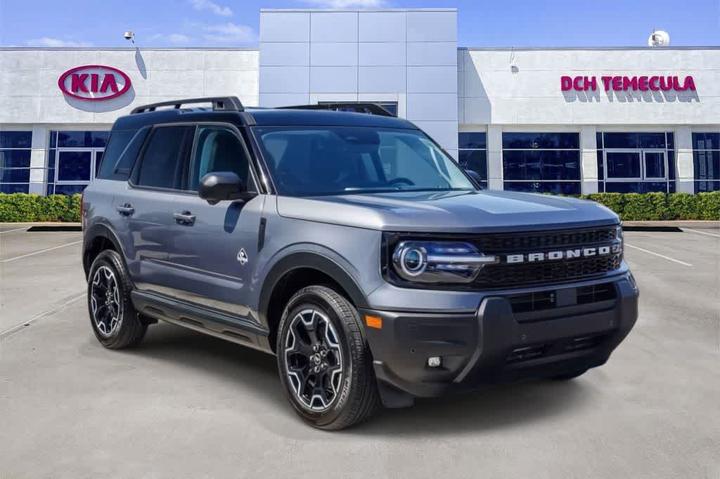 Used 2025 Ford Bronco Sport Outer Banks w/ Outer Banks Tech Package+ AWD/4WD image 3