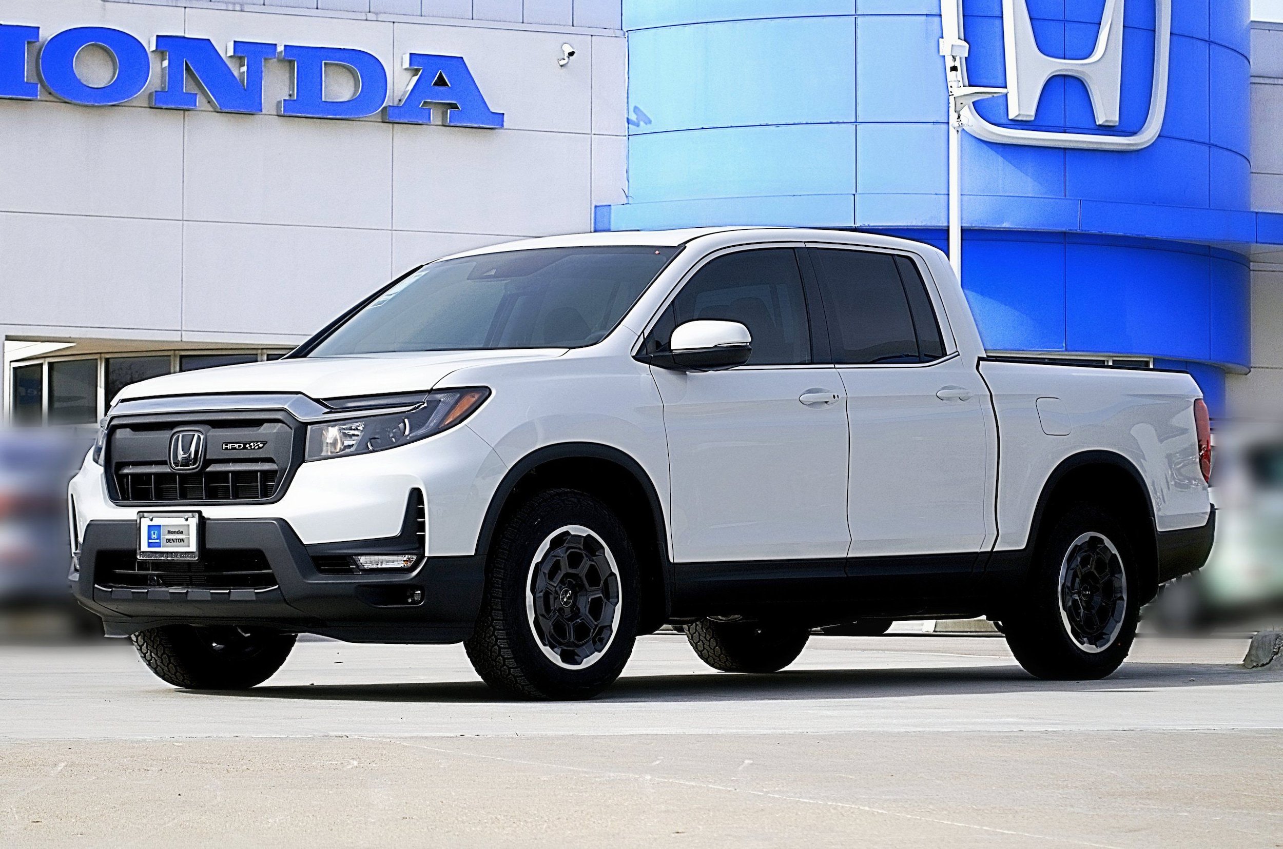 New 2024 Honda Ridgeline RTL+ video 1