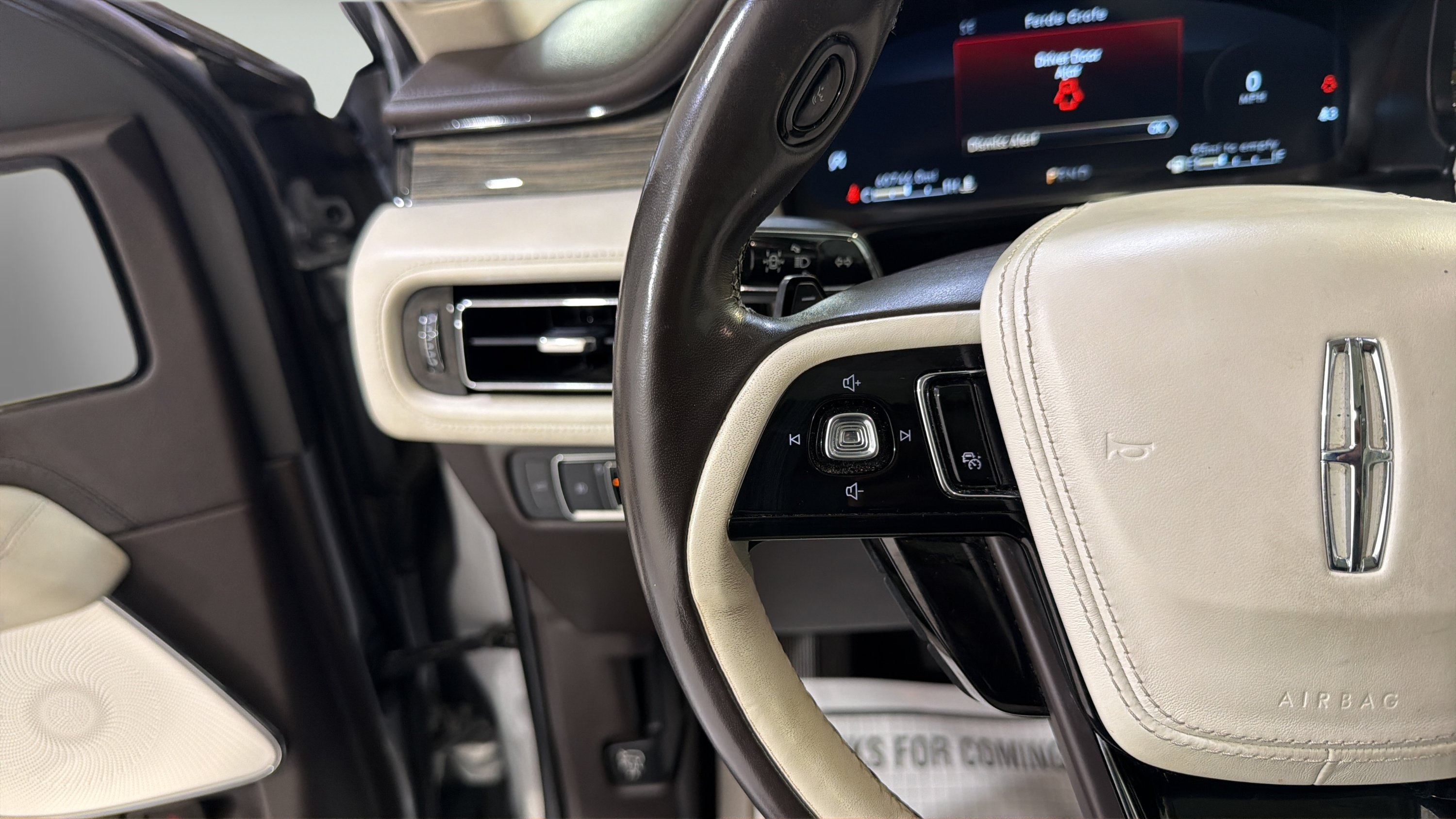 Used 2020 Lincoln Aviator Black Label w/ Dynamic Handling Package AWD/4WD image 14