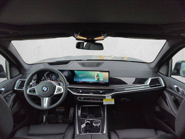 Used 2026 BMW X5 xDrive40i w/ M Sport Package AWD/4WD image 15