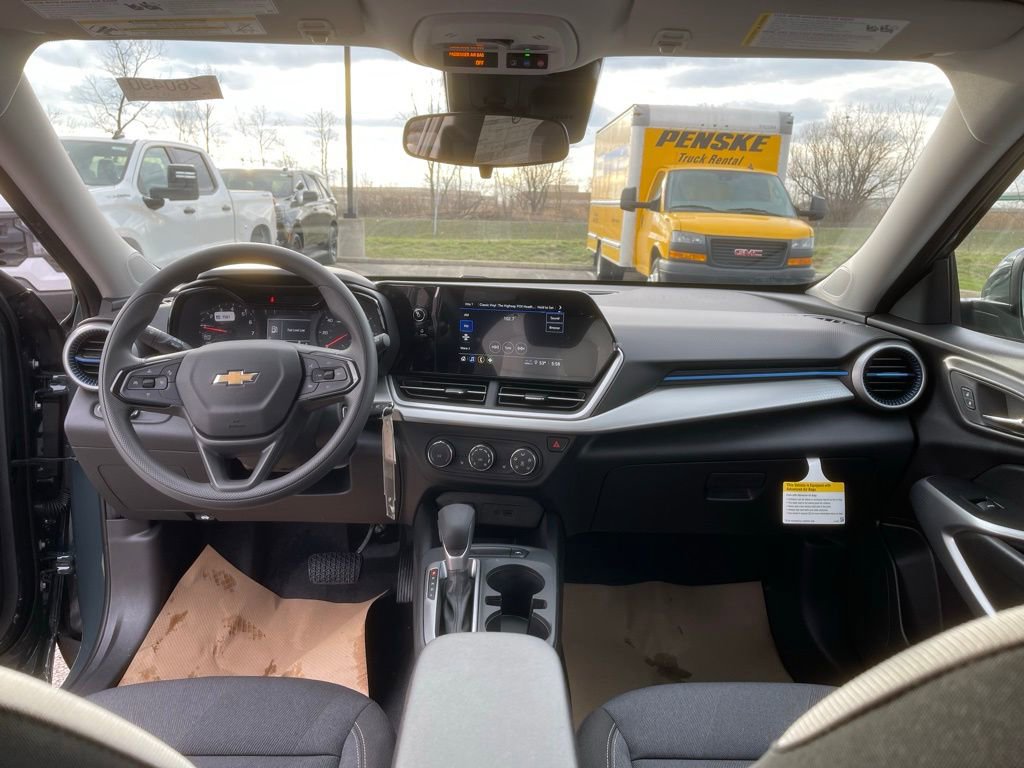 New 2026 Chevrolet Trax LS w/ LS Convenience Package image 20