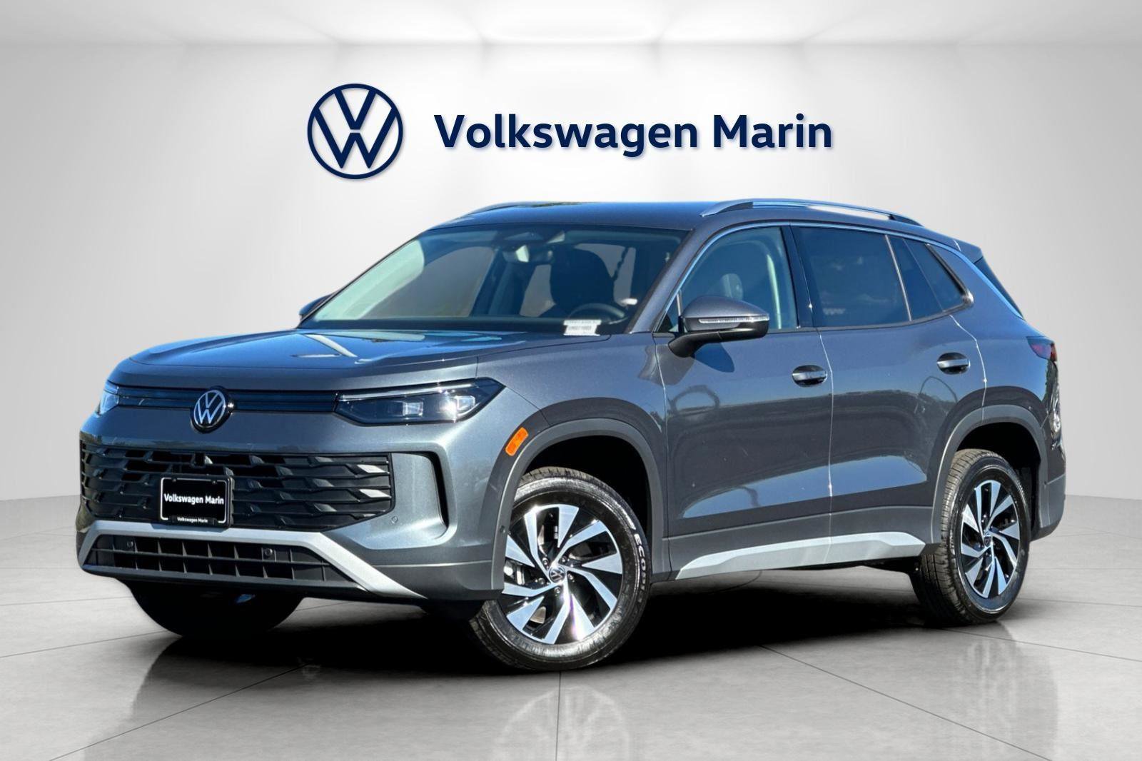 New 2025 Volkswagen Tiguan S image 1