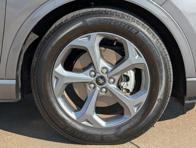 Used 2023 Ford Escape ST-Line w/ Equipment Group 301A FWD image 10