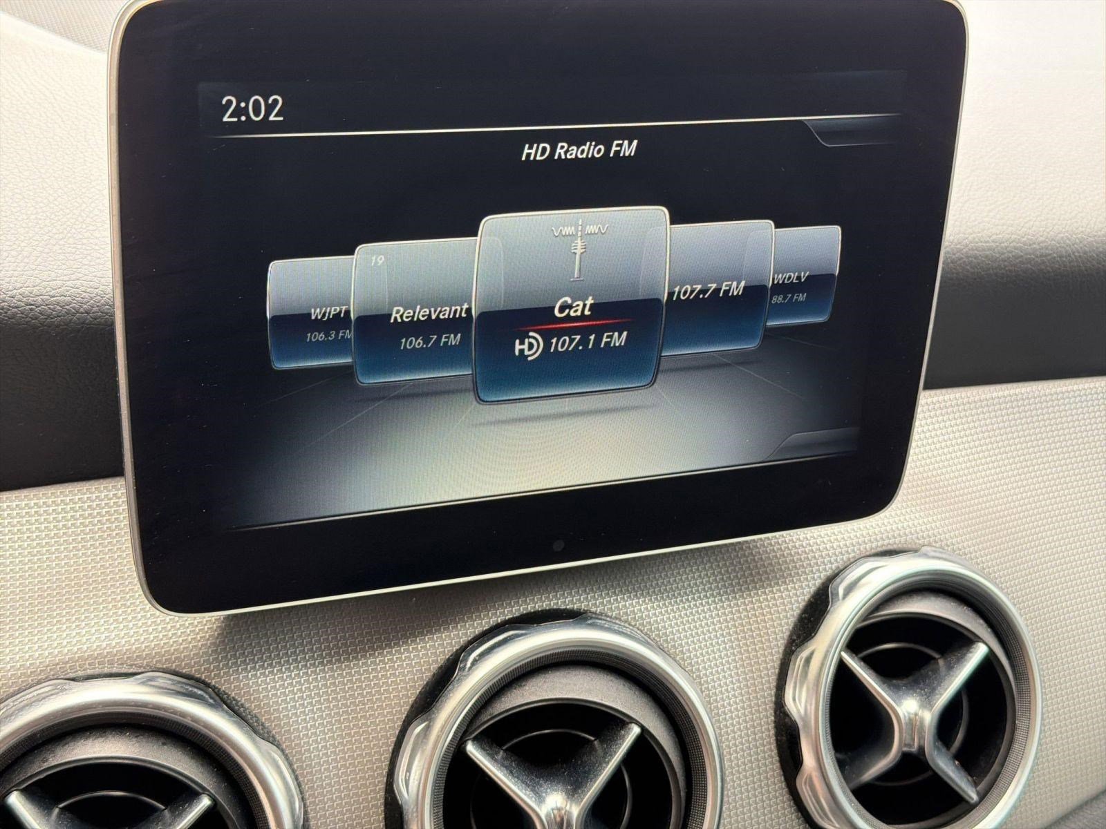 Used 2019 Mercedes-Benz GLA 250 4MATIC image 23