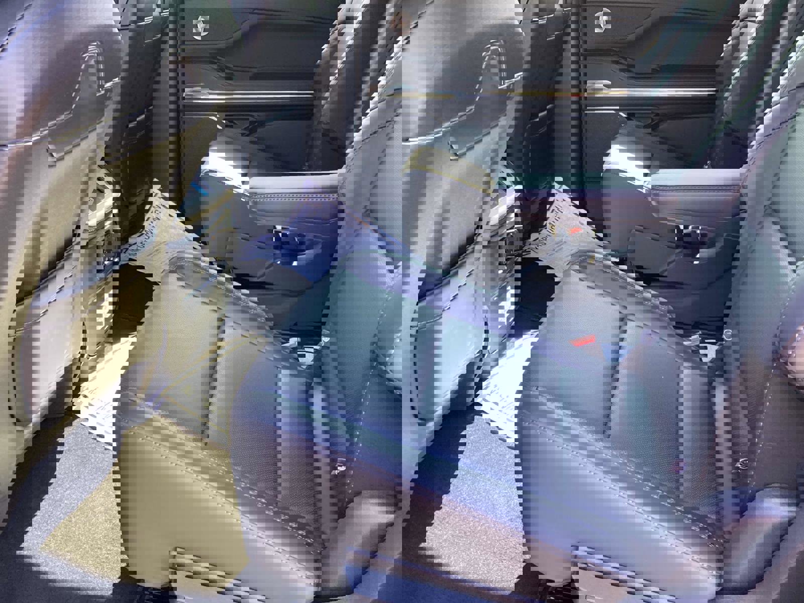 New 2025 Lincoln Navigator L Reserve w/ Jet Appearance Package image 16