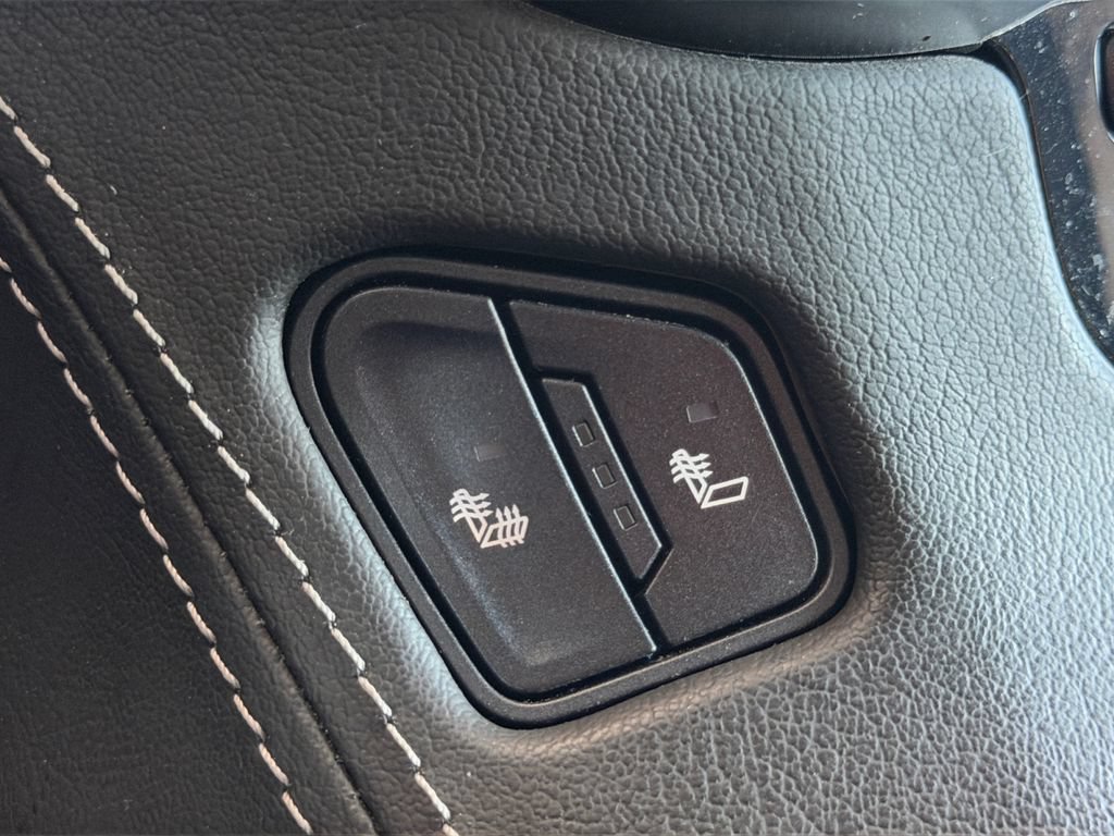 Used 2019 Chevrolet Suburban LT RWD image 28
