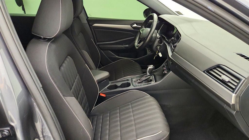 Used 2024 Volkswagen Jetta Sport FWD image 23
