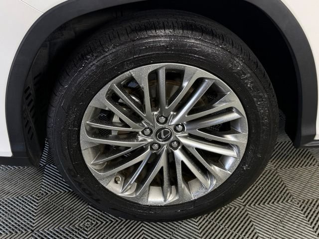 Certified 2020 Lexus RX 350L Luxury w/ Accessory Package FWD image 11