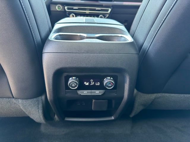 Used 2026 Chevrolet Traverse Z71 w/ Driver Confidence Package AWD/4WD image 11