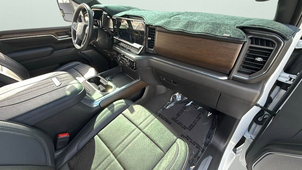 Certified 2024 Chevrolet Silverado 2500 High Country w/ High Country Premium Package image 34