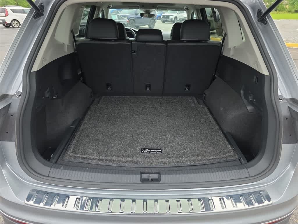 Used 2023 Volkswagen Tiguan SE w/ Panoramic Sunroof Package AWD/4WD image 27