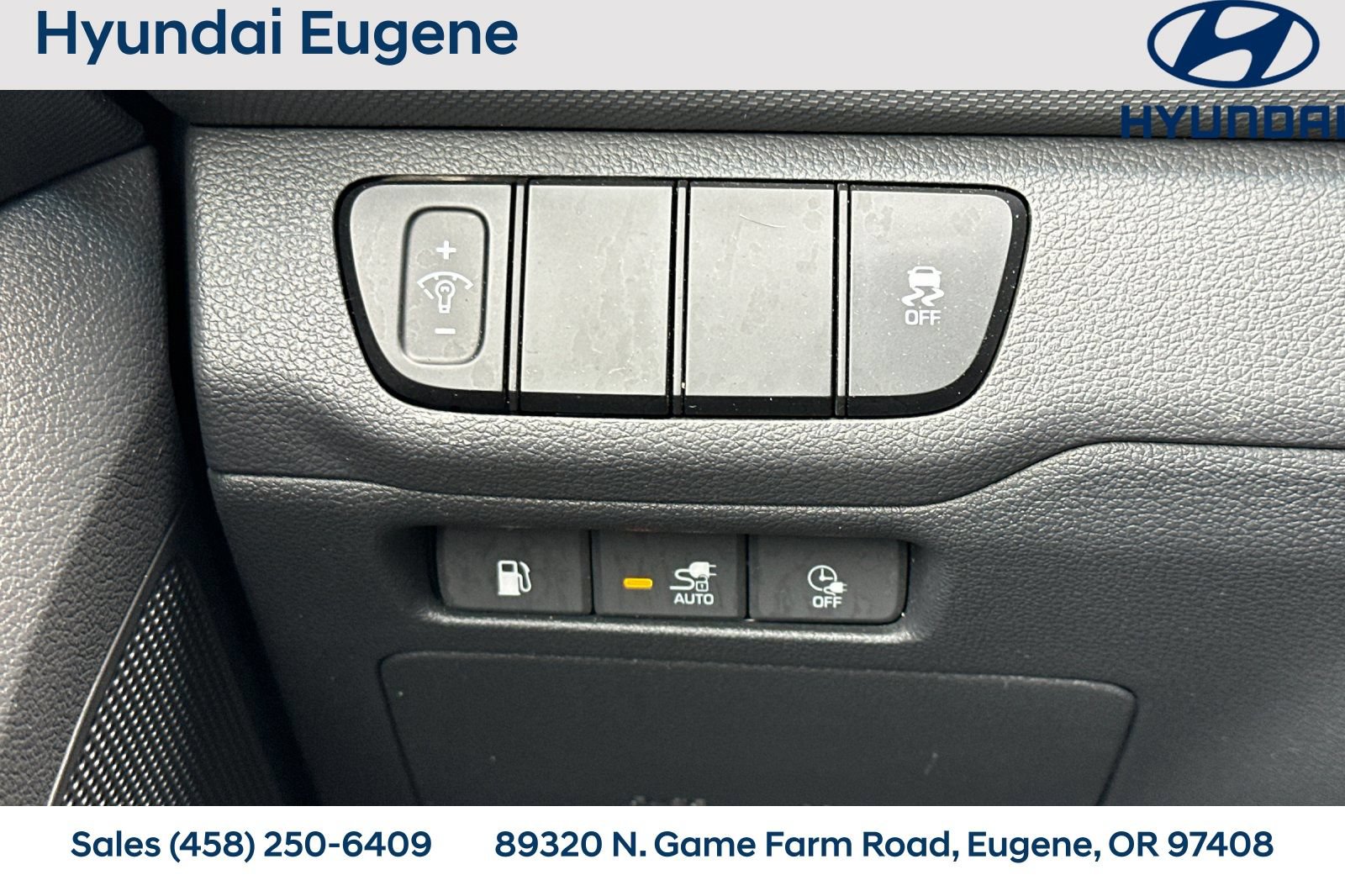 Used 2019 Hyundai Ioniq Plug-In Hybrid FWD image 32