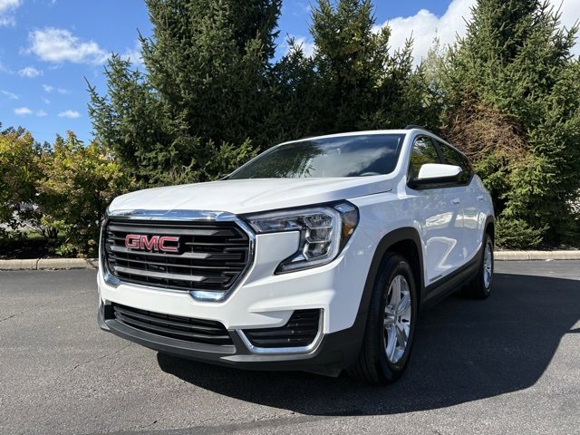 Used 2022 GMC Terrain SLE w/ Driver Convenience Package