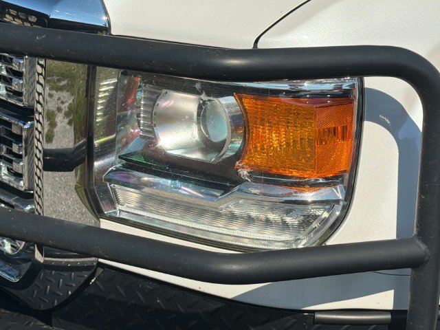 Used 2018 GMC Sierra 3500 Denali w/ Duramax Plus Package AWD/4WD image 10