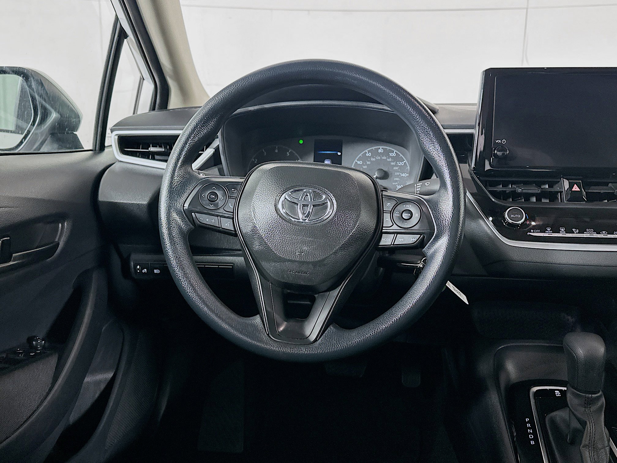Used 2025 Toyota Corolla LE image 17