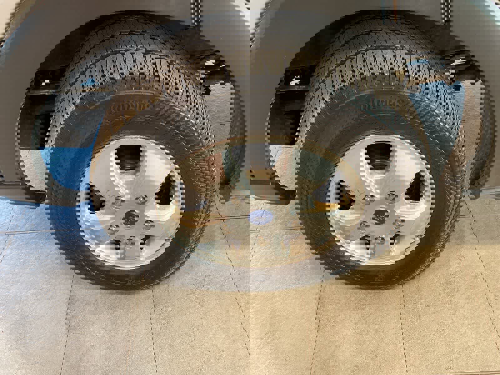 Used 2019 Ford Transit 150 XLT image 9