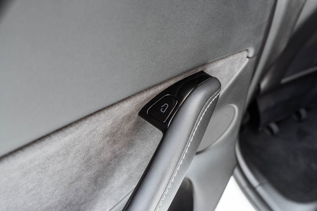 Used 2021 Tesla Model Y Long Range image 29