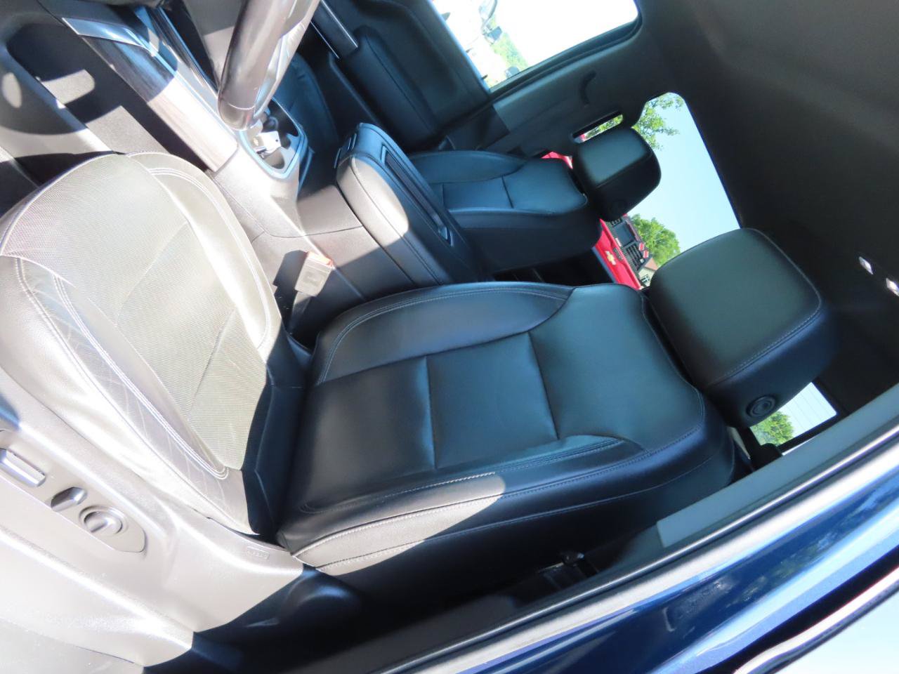 Used 2020 Chevrolet Silverado 2500 LTZ w/ LTZ Plus Package AWD/4WD image 33