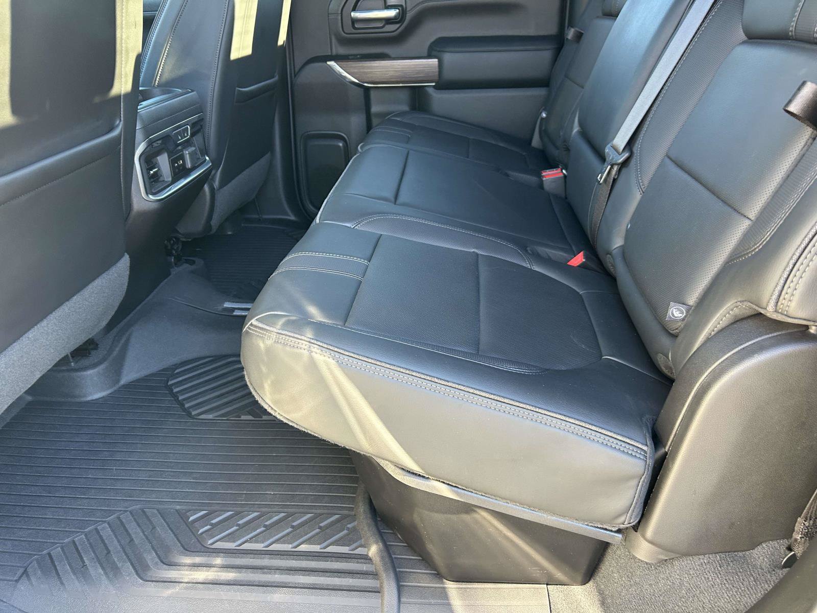 Used 2023 Chevrolet Silverado 2500 High Country w/ Z71 Off-Road Package AWD/4WD image 17