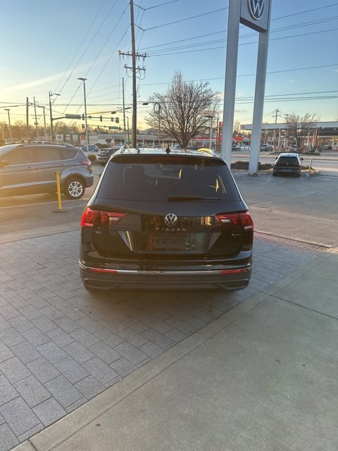 Used 2022 Volkswagen Tiguan SE image 8