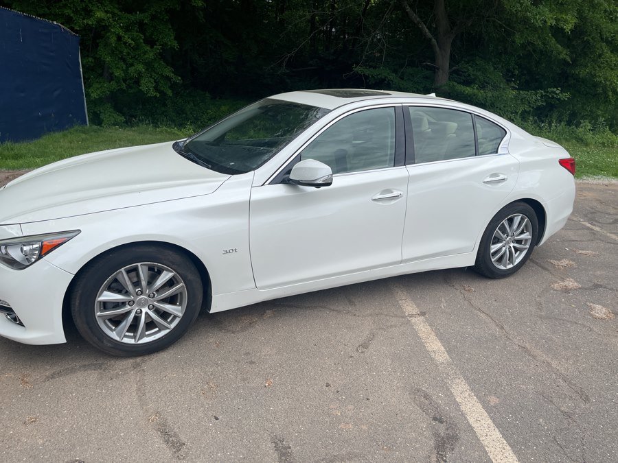 Used 2016 INFINITI Q50 3.0t Premium w/ Driver Assistance Package RWD image 25