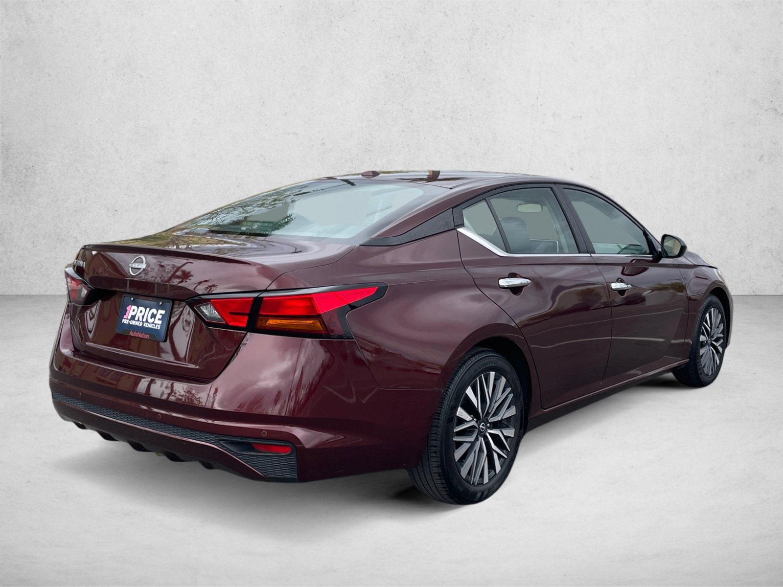 Used 2025 Nissan Altima 2.5 SV FWD image 5
