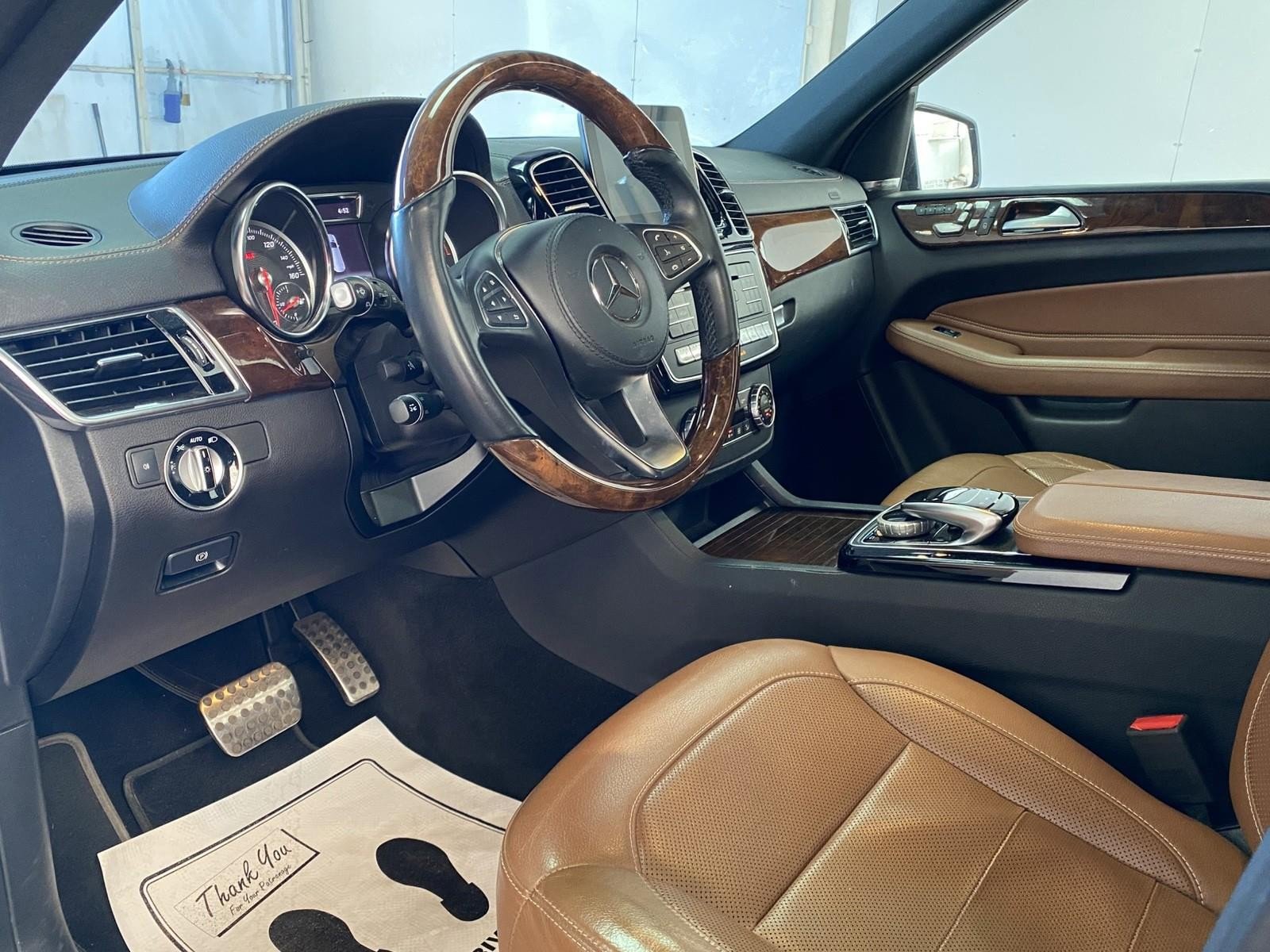 Used 2019 Mercedes-Benz GLS 450 4MATIC image 23